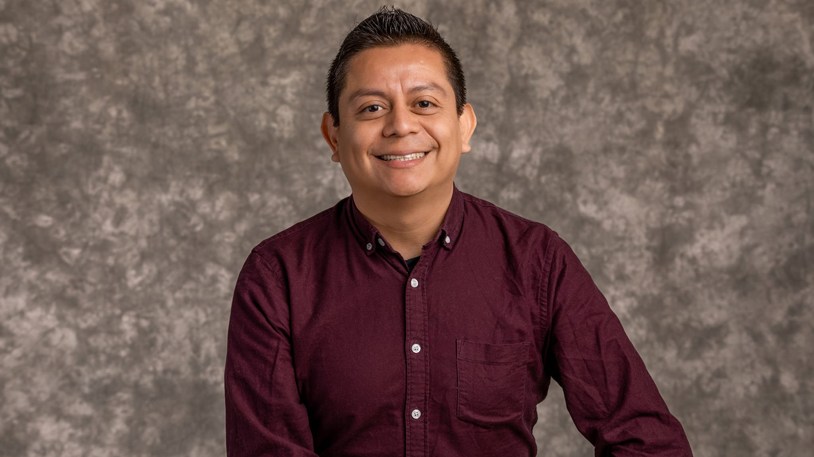 Héctor Palala Martínez professional headshot with gray marble background